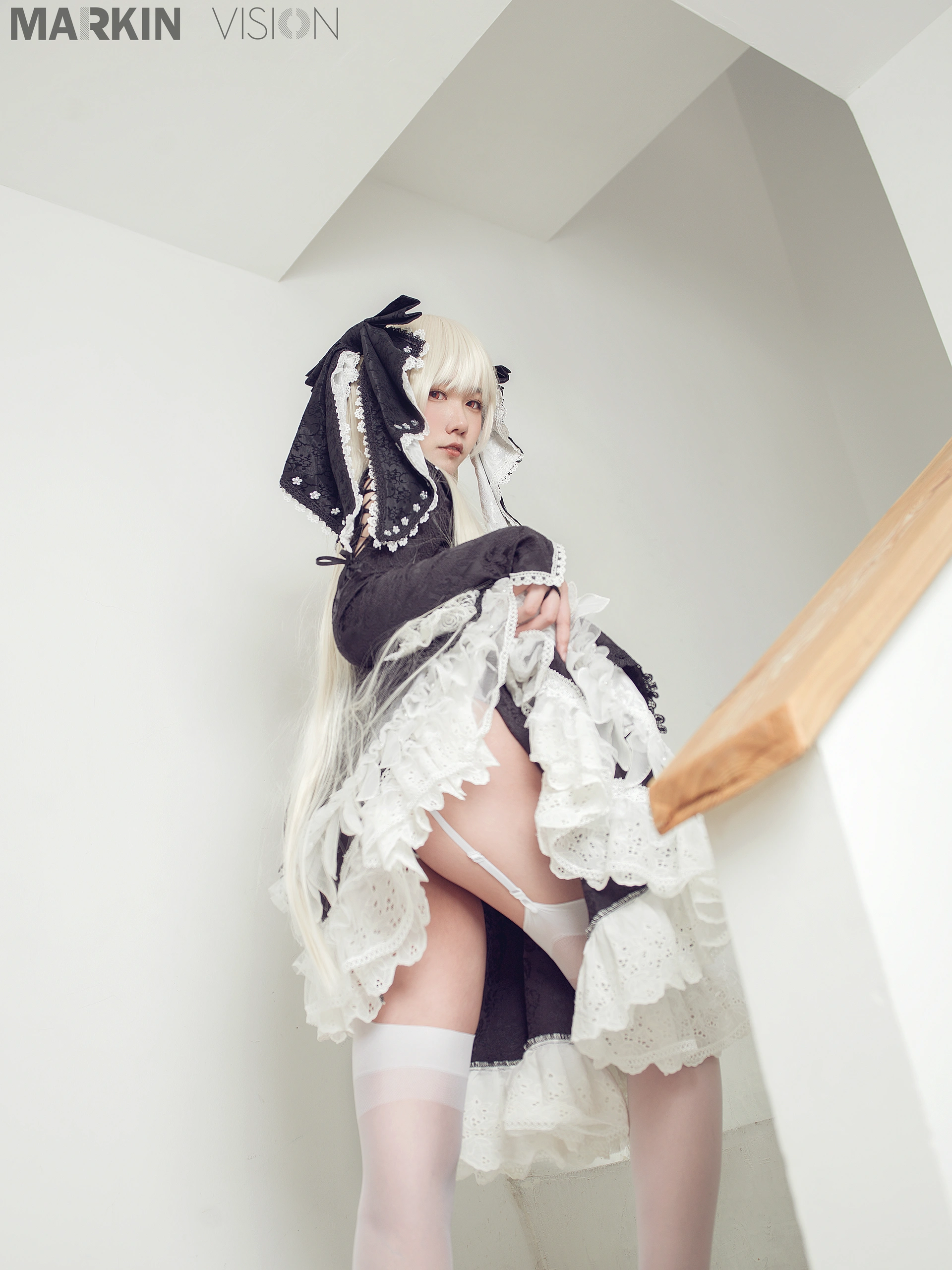 麻花酱 – NO.099 可畏泳装+女仆 2